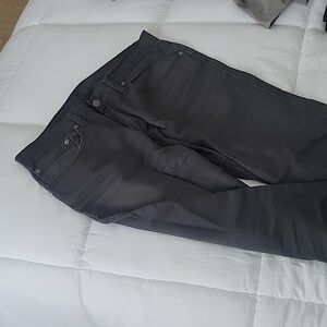 Men's Levi's pants